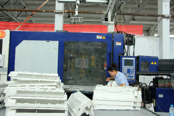 注塑件彎曲可能出現(xiàn)的問題和8種補(bǔ)救方法