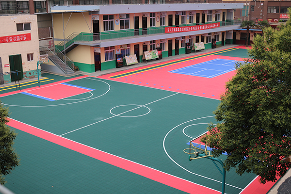 如何避免懸浮地板出現(xiàn)移位情況？