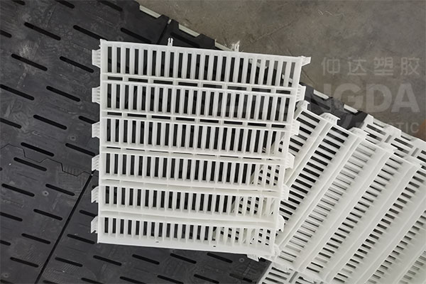 養(yǎng)豬人如何選擇豬場(chǎng)漏縫板？